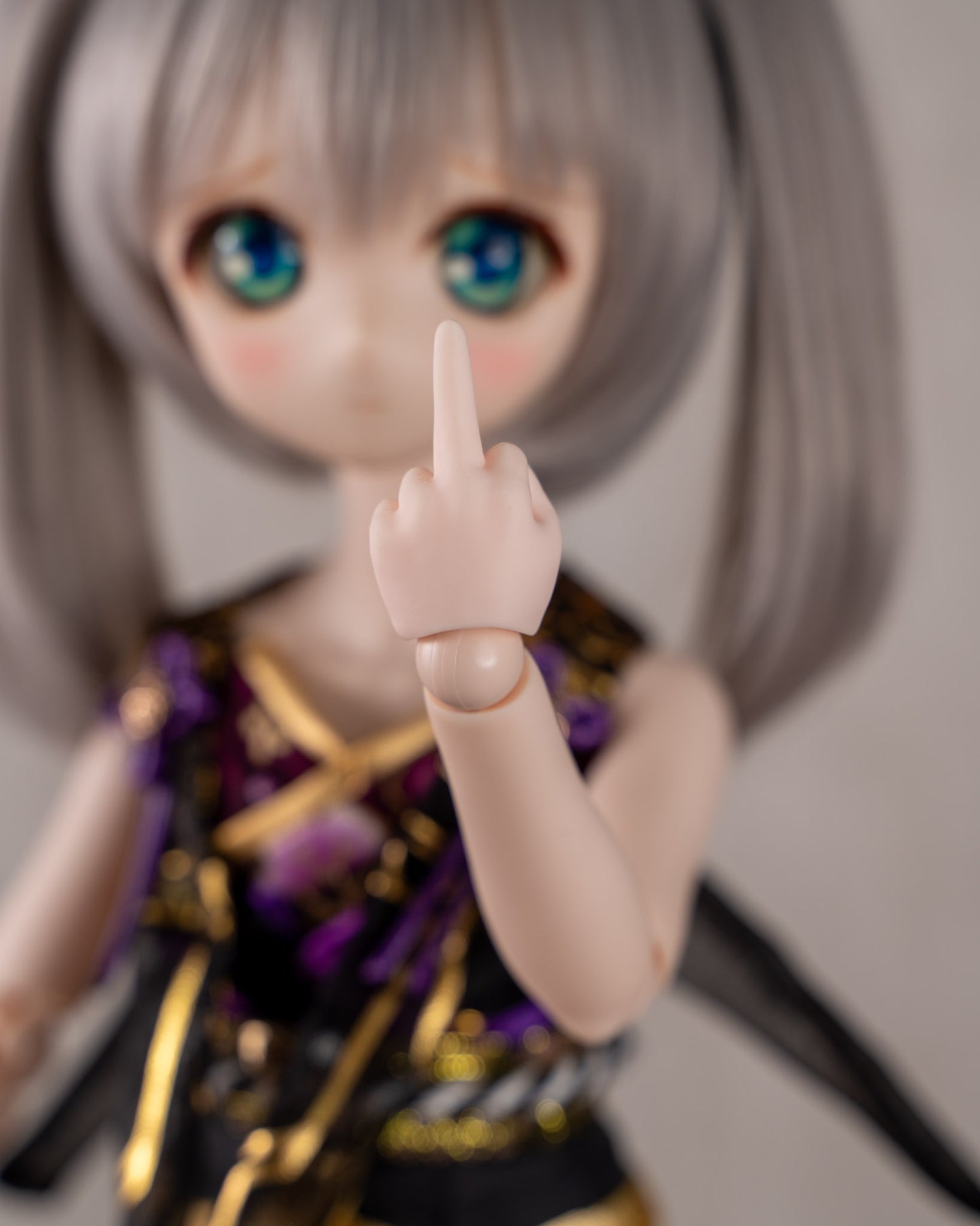 MDD Semi-White Hands - Hater