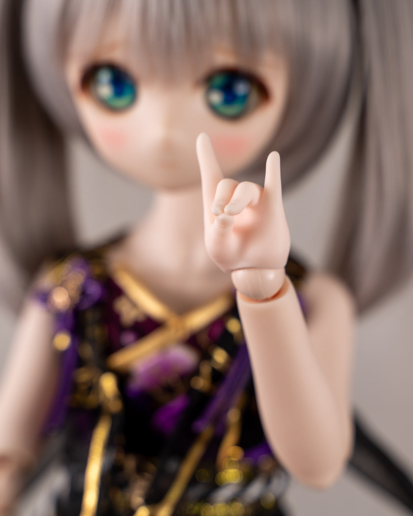 MDD Semi-White Hands - Kitsune