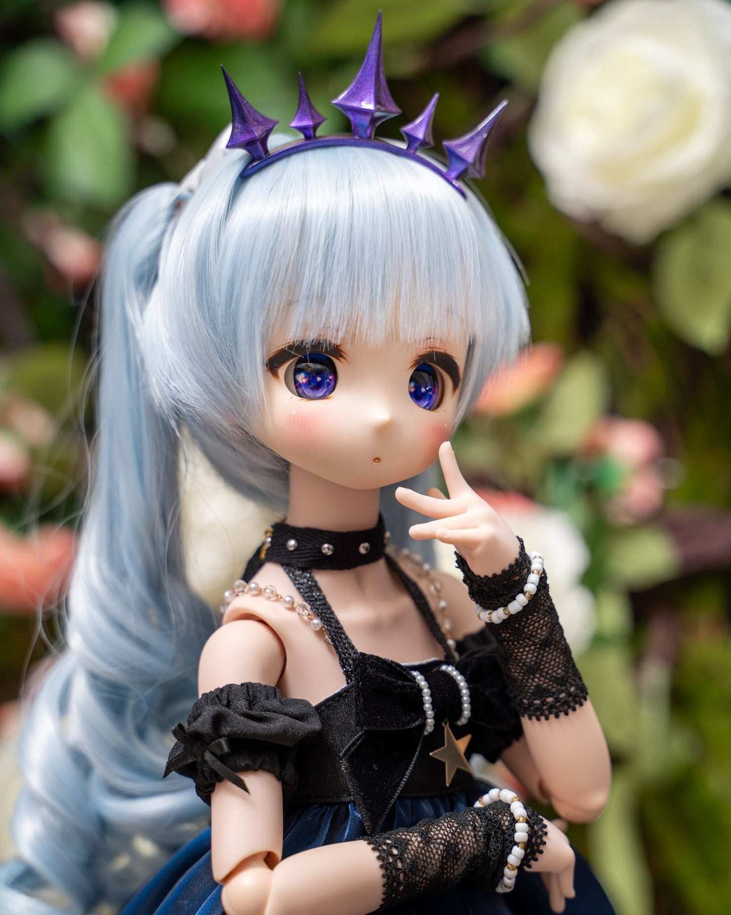 MDD Flesh Hands - Lady A