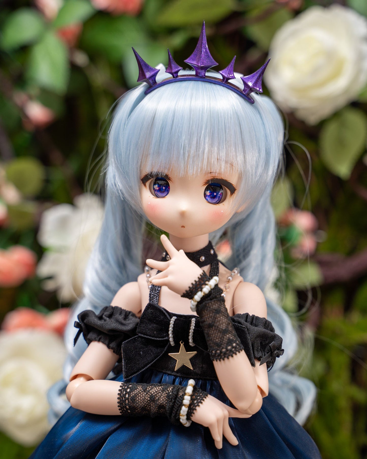 MDD Flesh Hands - Lady A