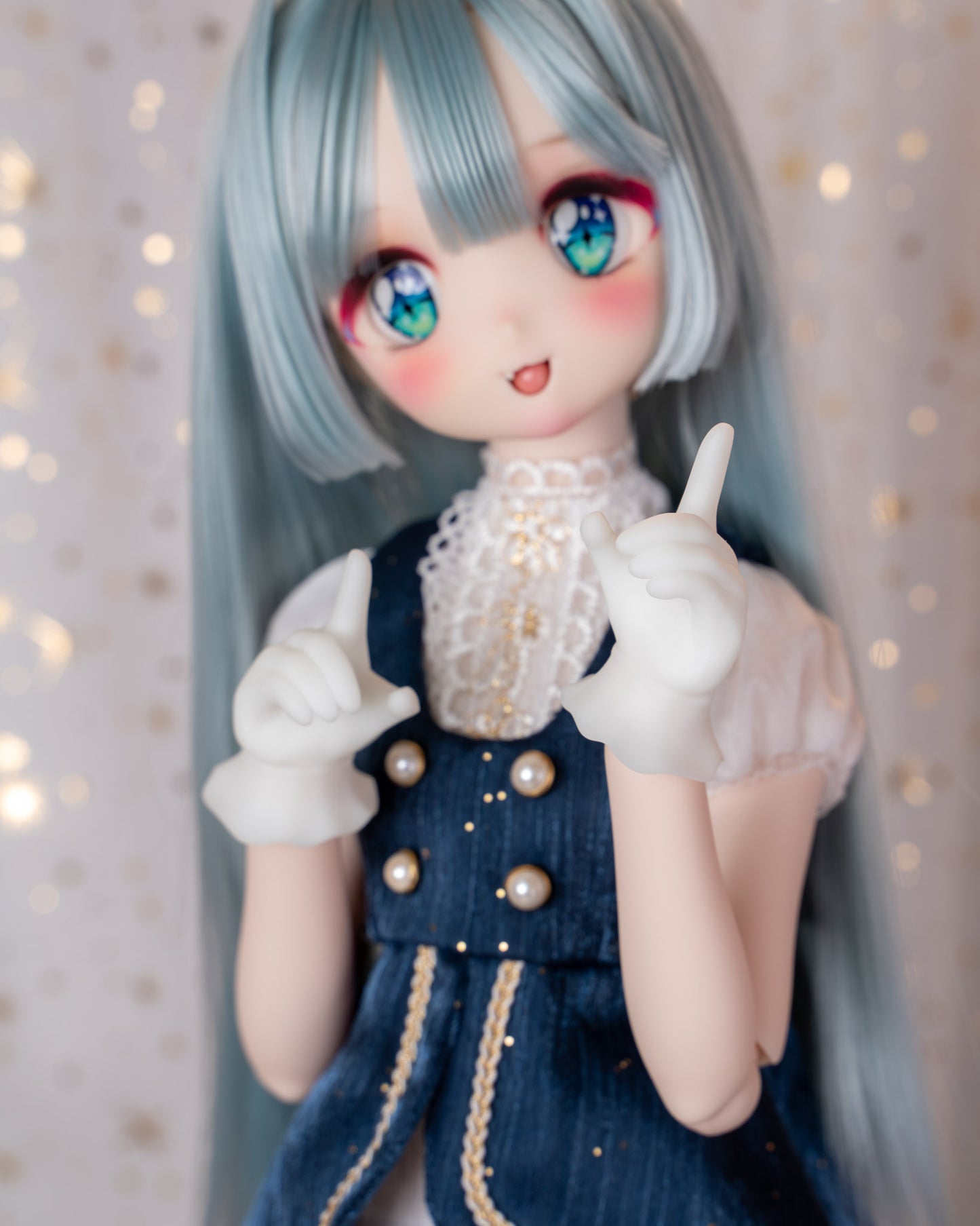 MDD Wrist-Length Gloves - Holding