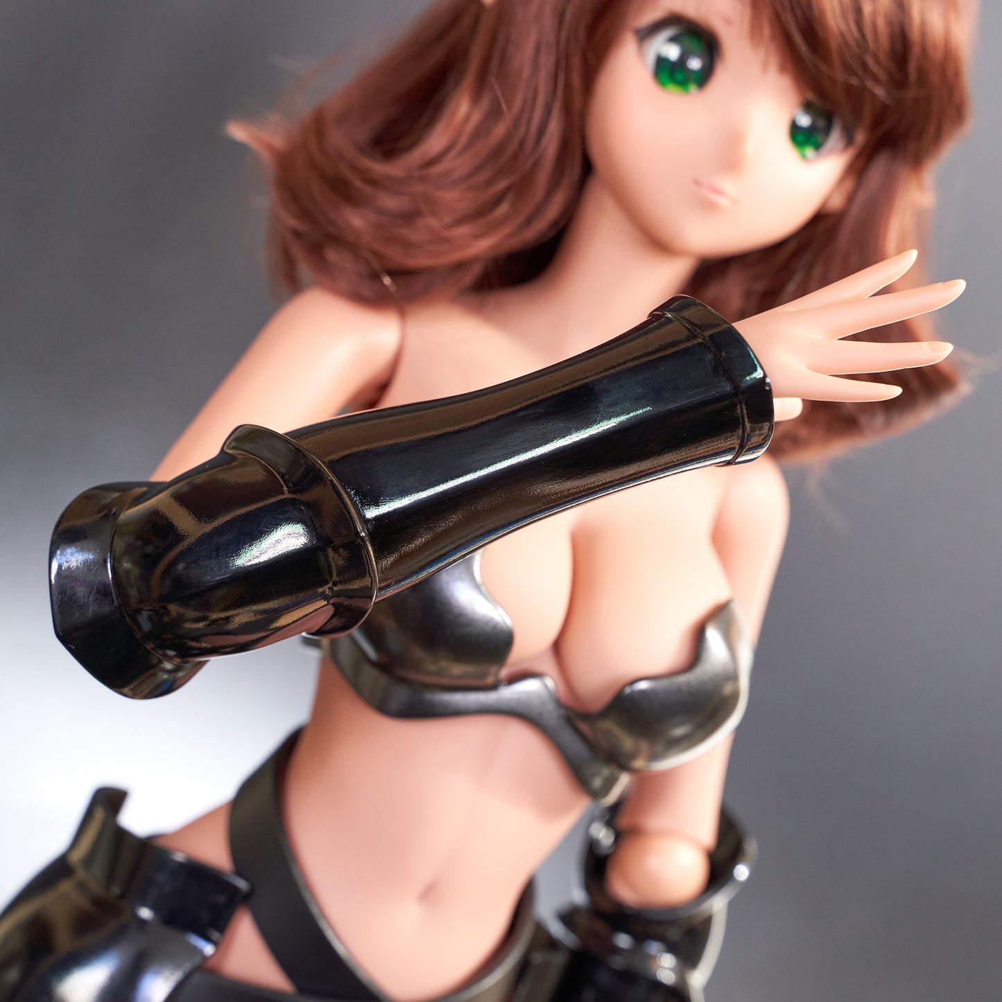 DD/Smartdoll Arm Armour – Glossy Black