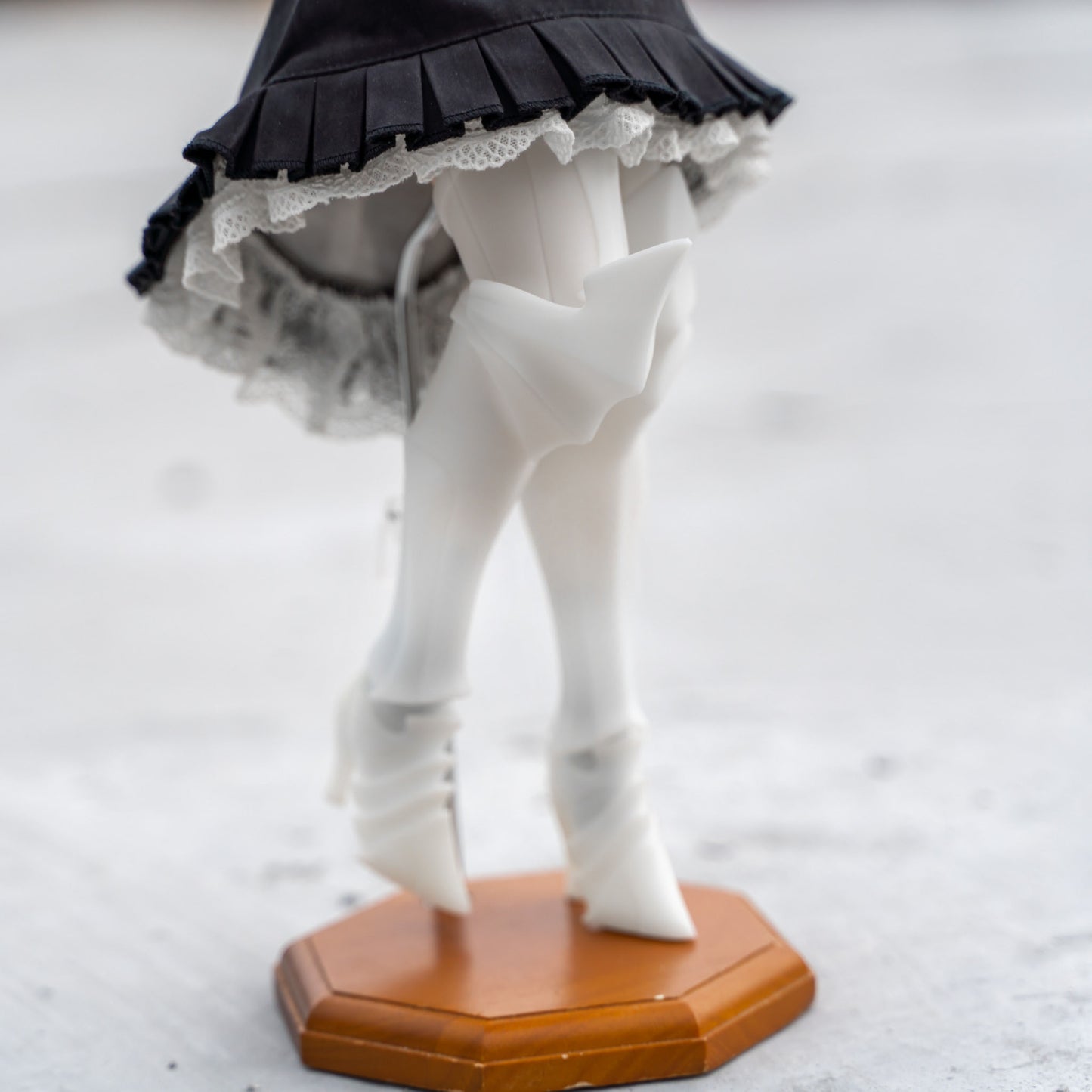 Eden Greaves – Unpainted