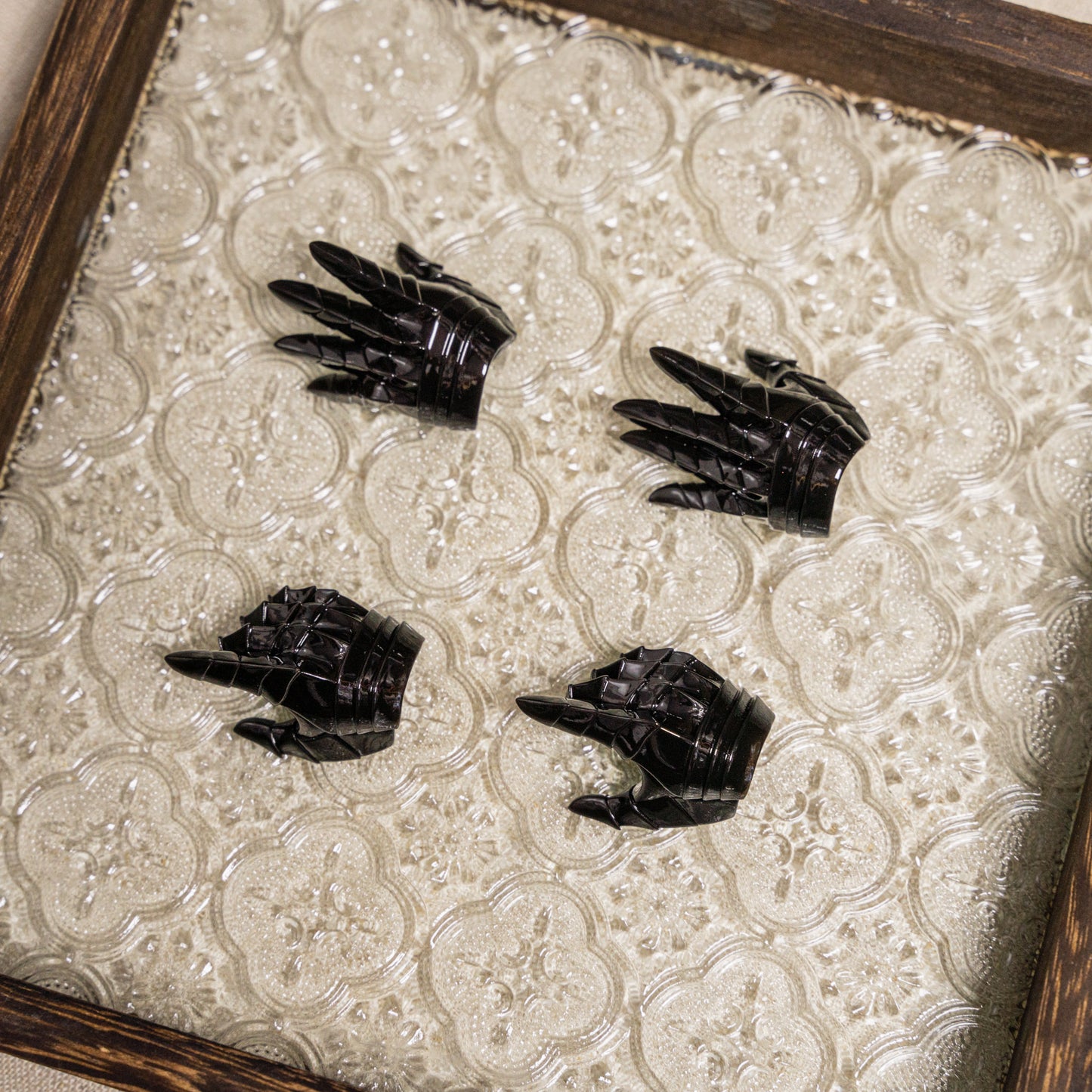 MDD Hand Armour (Glossy Black)