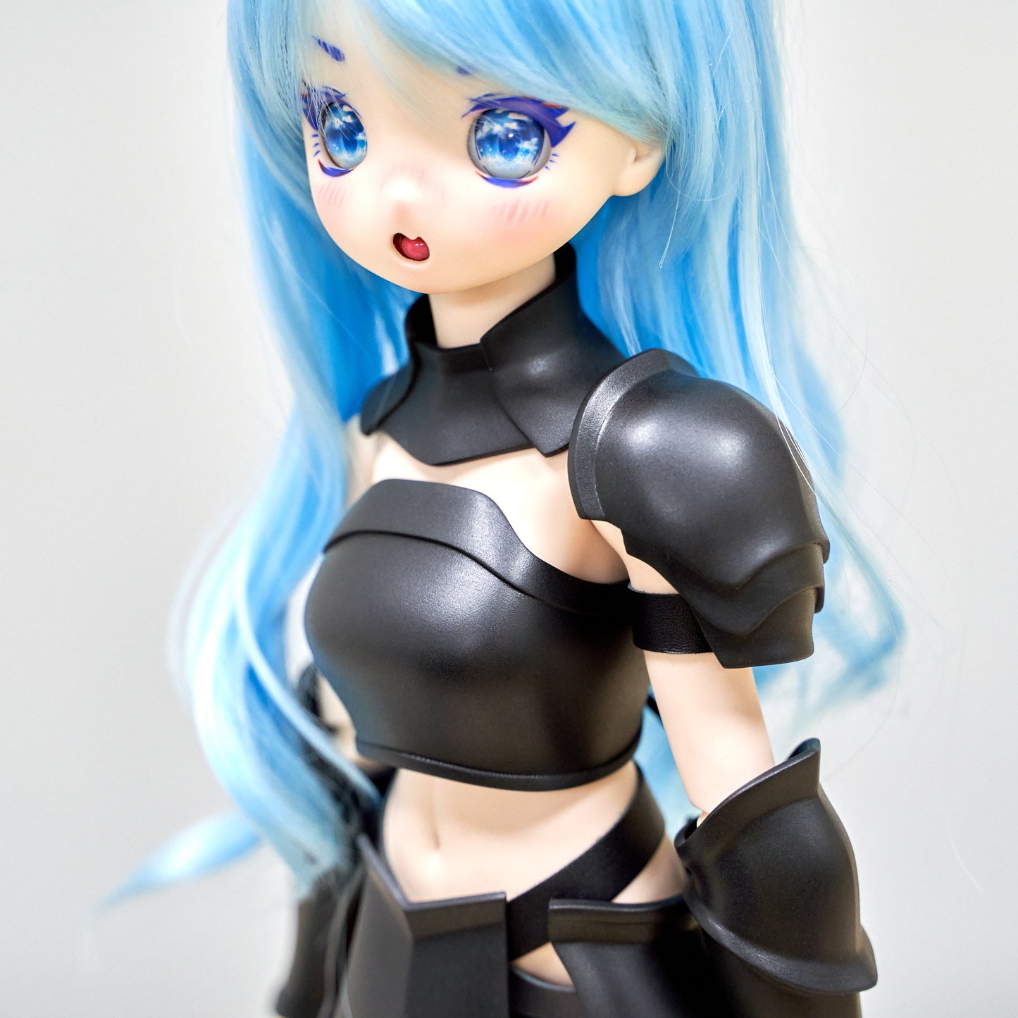 MDD Gorget Type B - Carbon Black