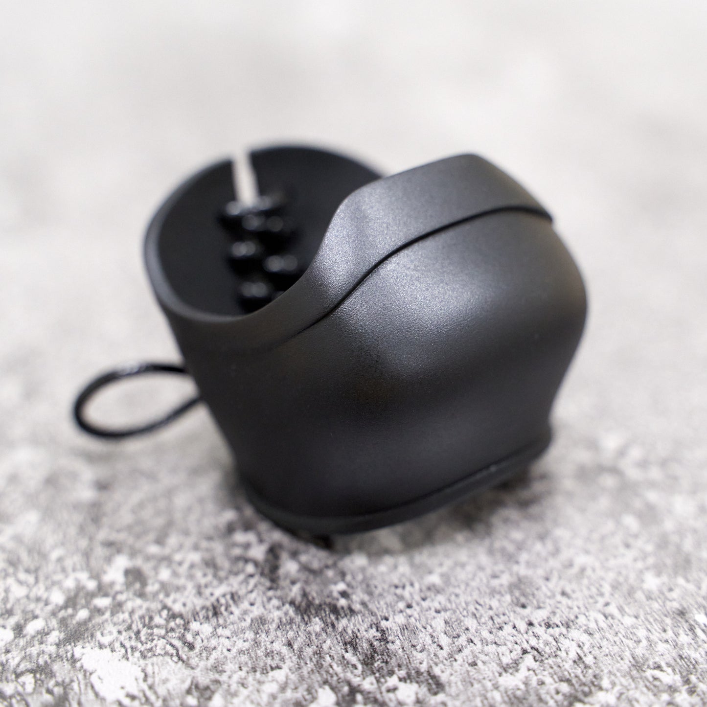 MDD Breastplate - Carbon Black
