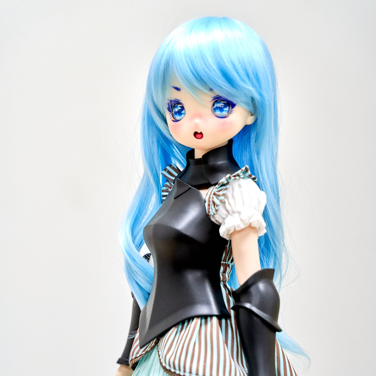 MDD Cuirass - Carbon Black