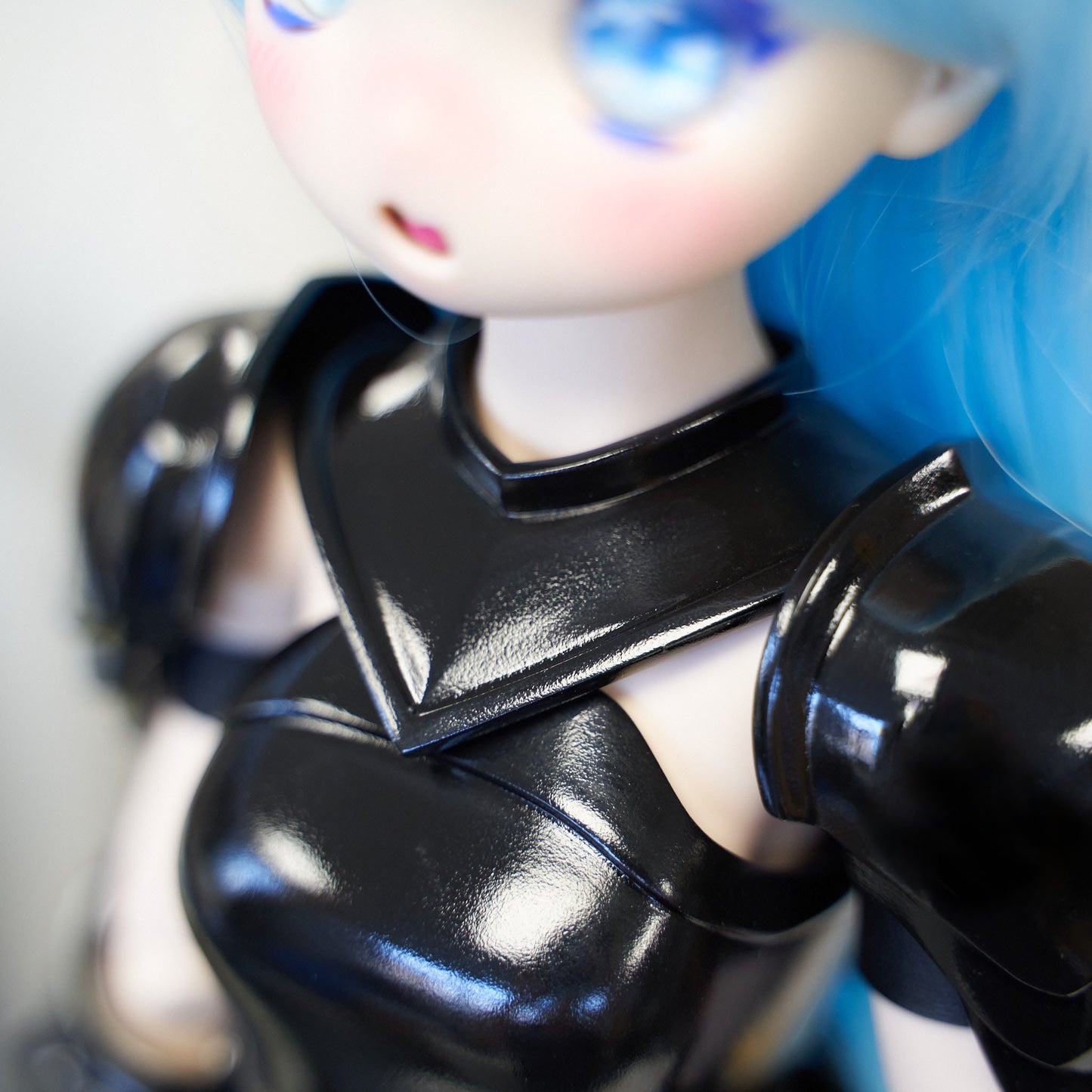 MDD Gorget Type A - Glossy Black