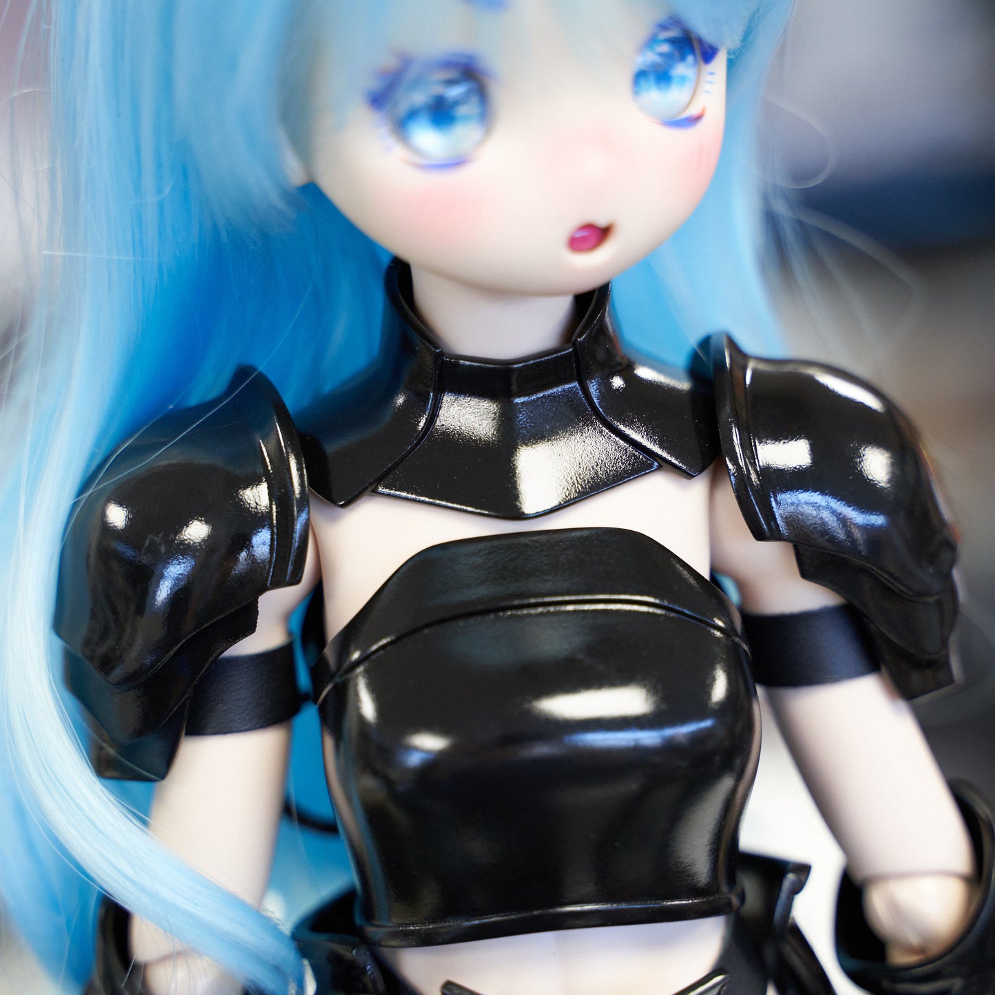 MDD Gorget Type B - Glossy Black