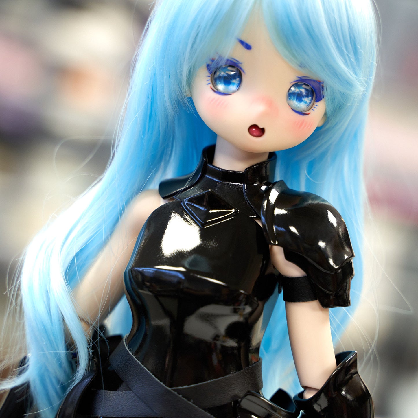 MDD Gorget Type B - Glossy Black