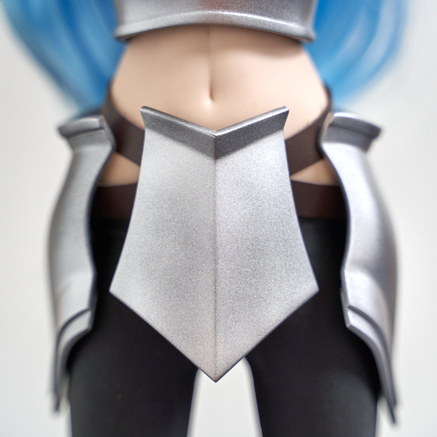 MDD Upper Leg Armour - Silver