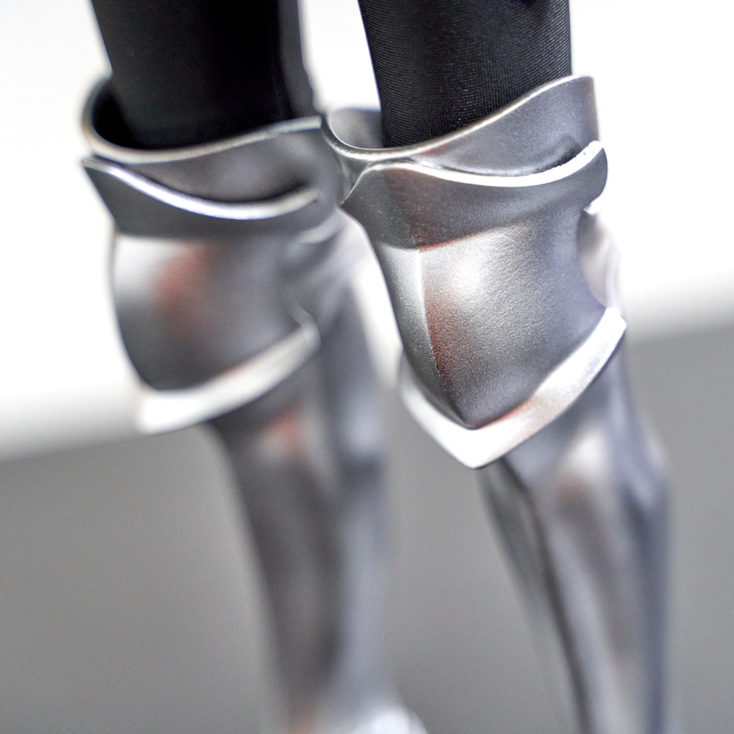 MDD Leg Armour - Silver