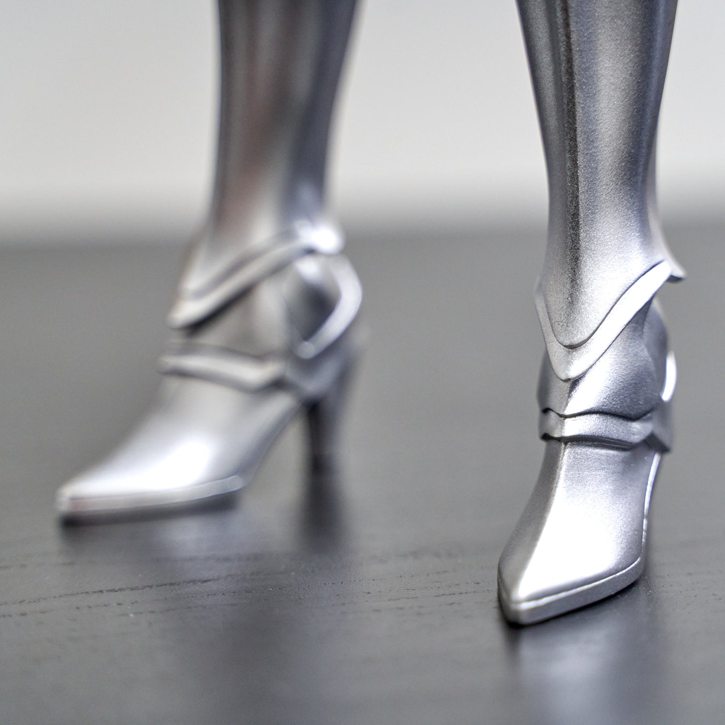 MDD Leg Armour - Silver