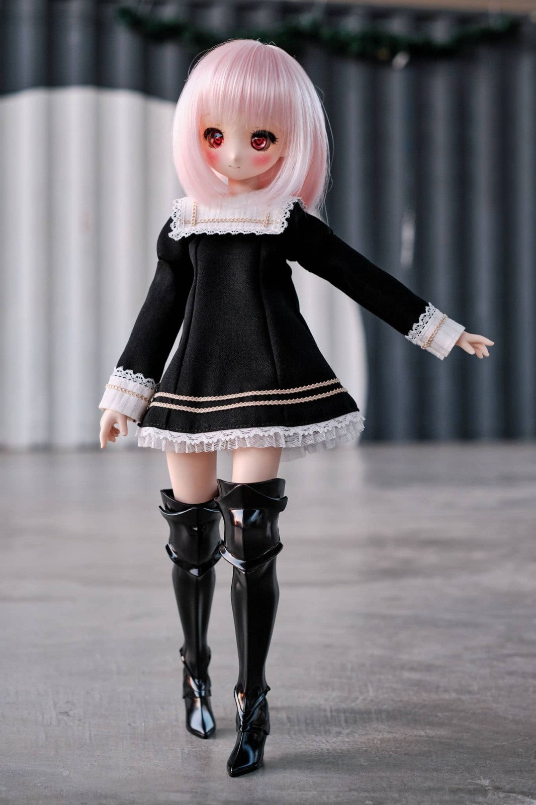 MDD Leg Armour - Glossy Black