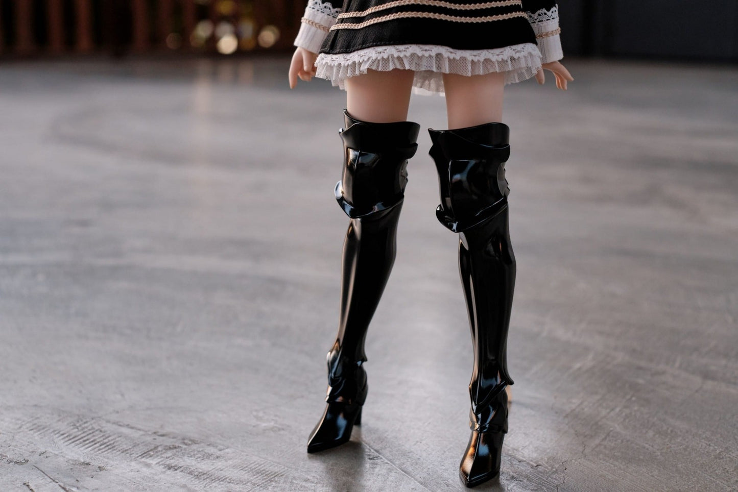 MDD Leg Armour - Glossy Black