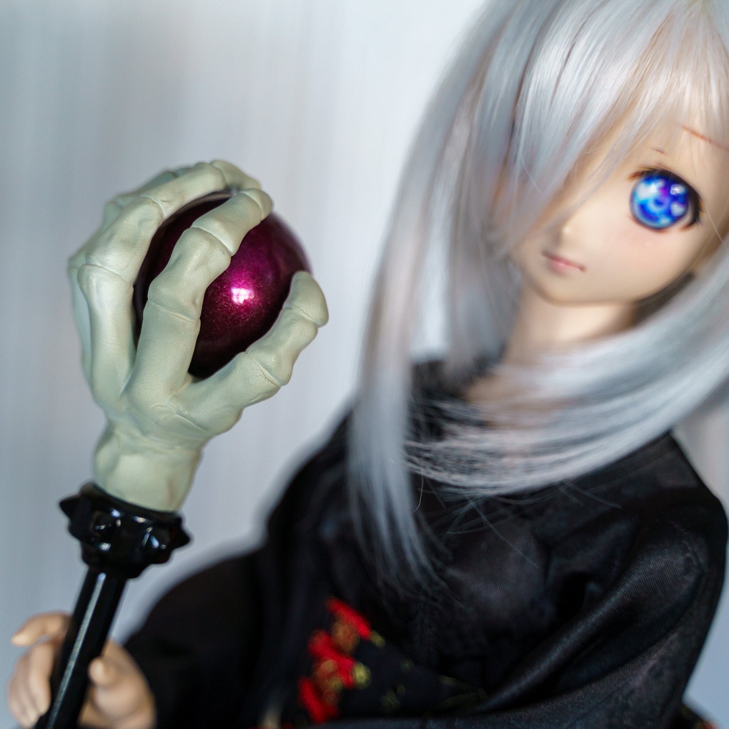 Wizards Staff Bone Claw - Metallic Magenta