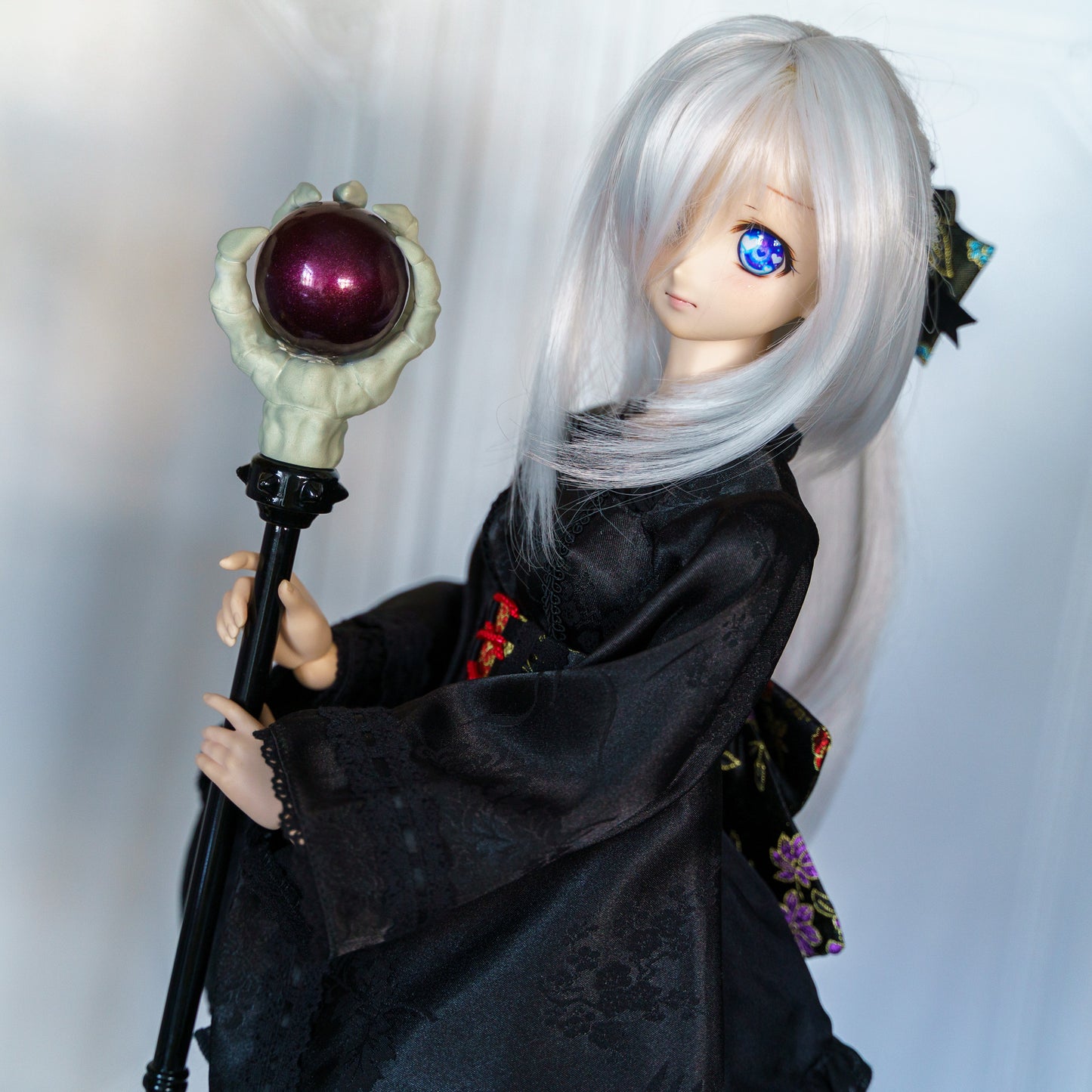 Wizards Staff Bone Claw - Metallic Magenta