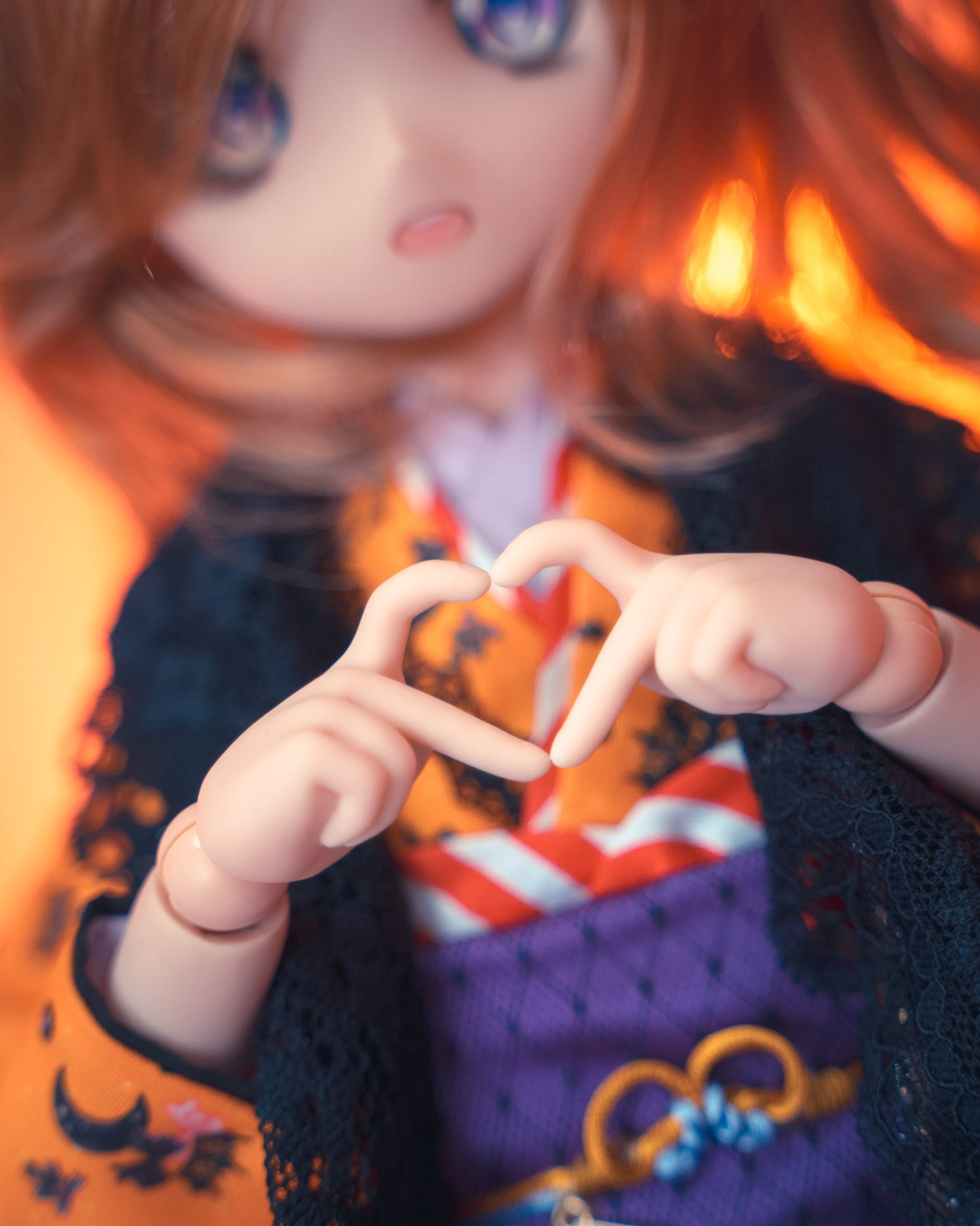 MDD Flesh Hands - Heart 2