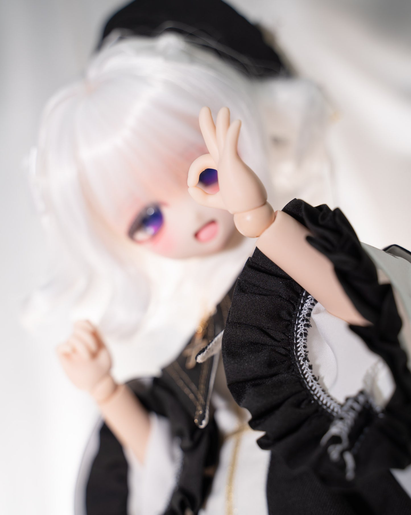 MDD Flesh Hands - Okay