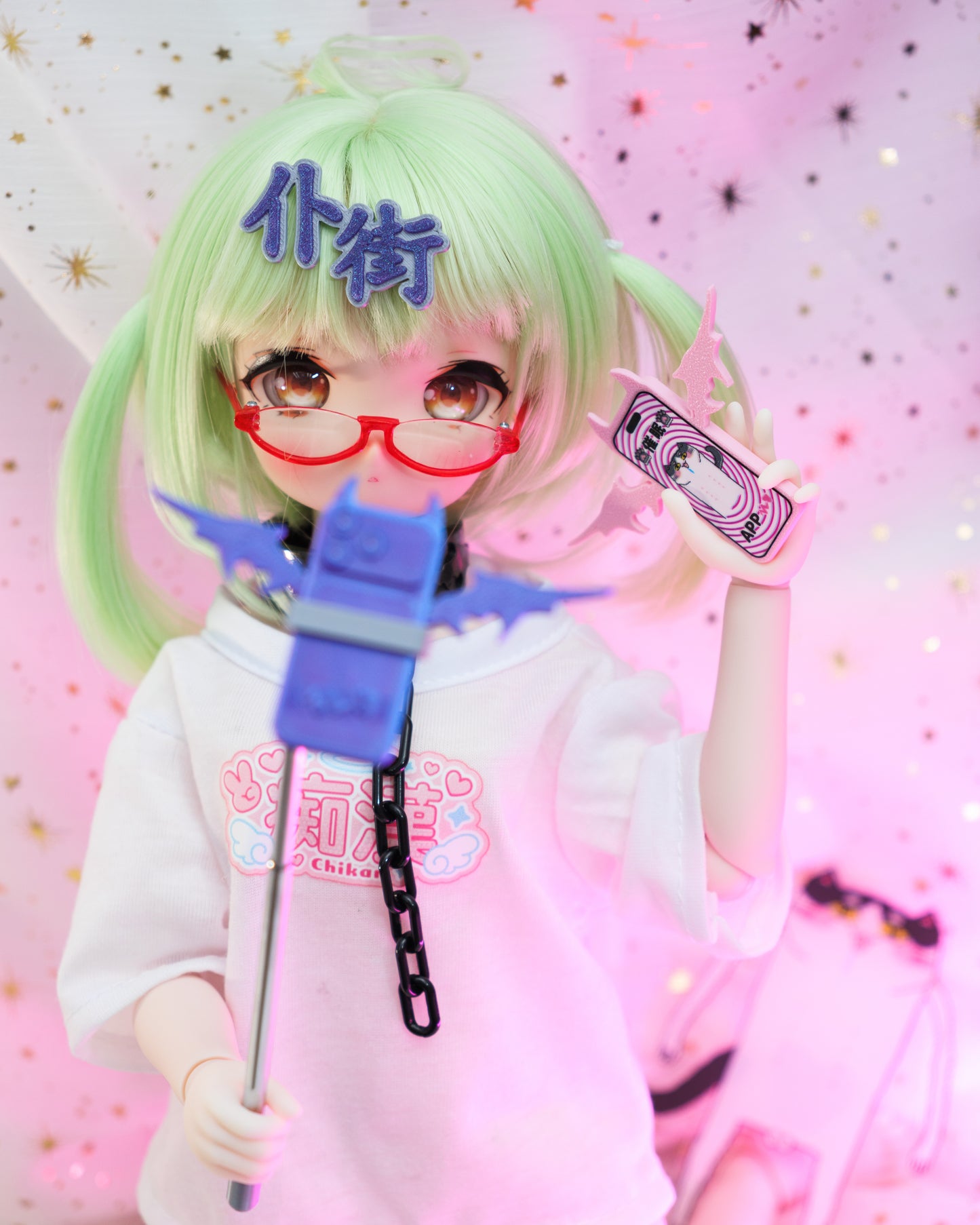 Selfie Stick + MDD Hand (Semi-White or Flesh)