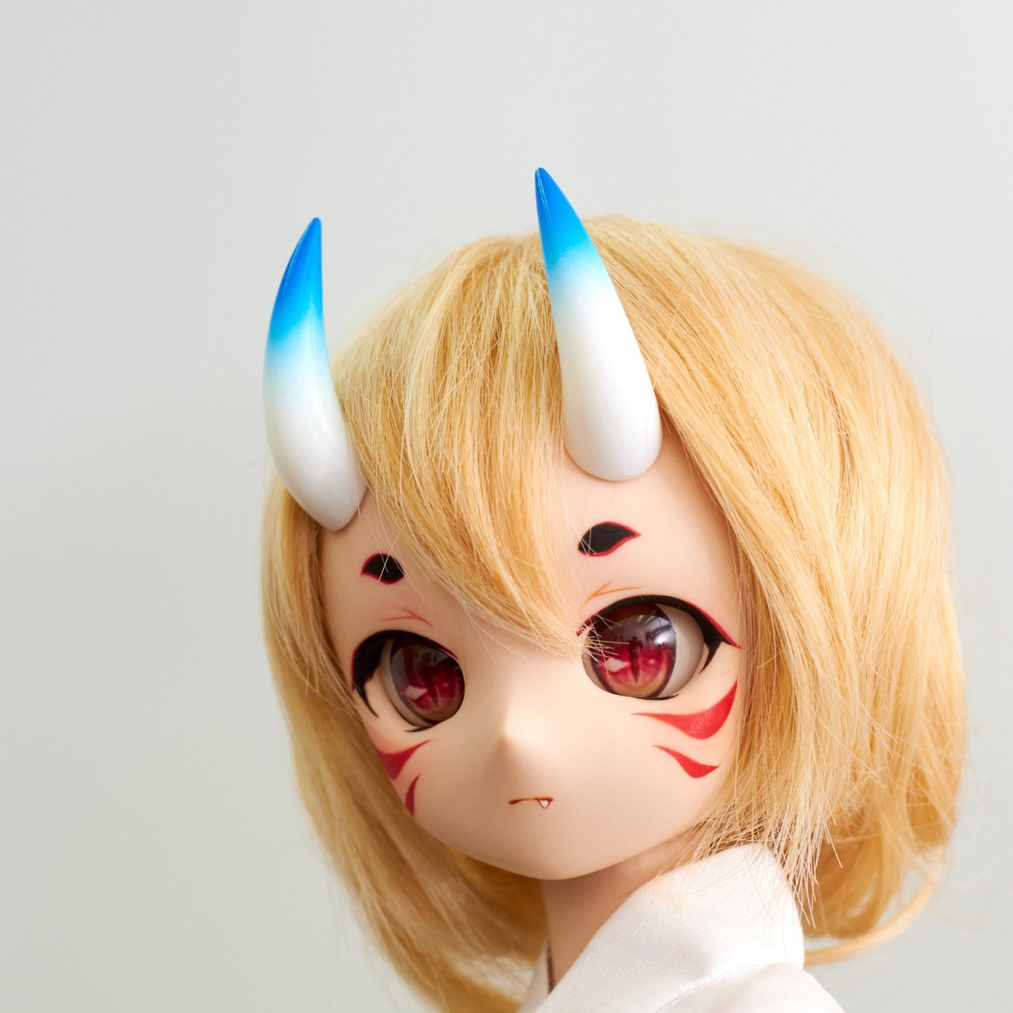 Oni Horns Type A - White Base/Blue